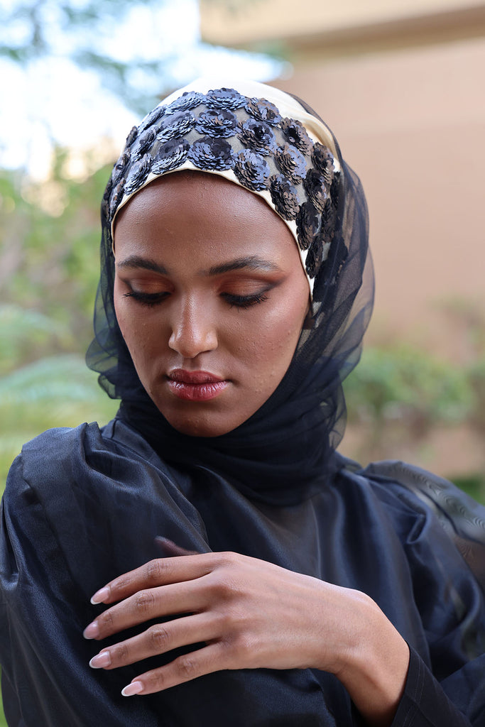  Elegant Hijabs and Stylish Hijab Accessories