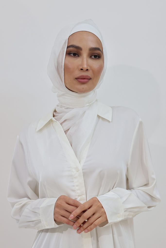 SHINE THE HIJAB-Silk White hijab from everyday collection.