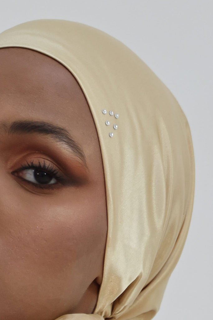 Shine The Hijab Products Simply Golden Set for Bridal and Occasions.